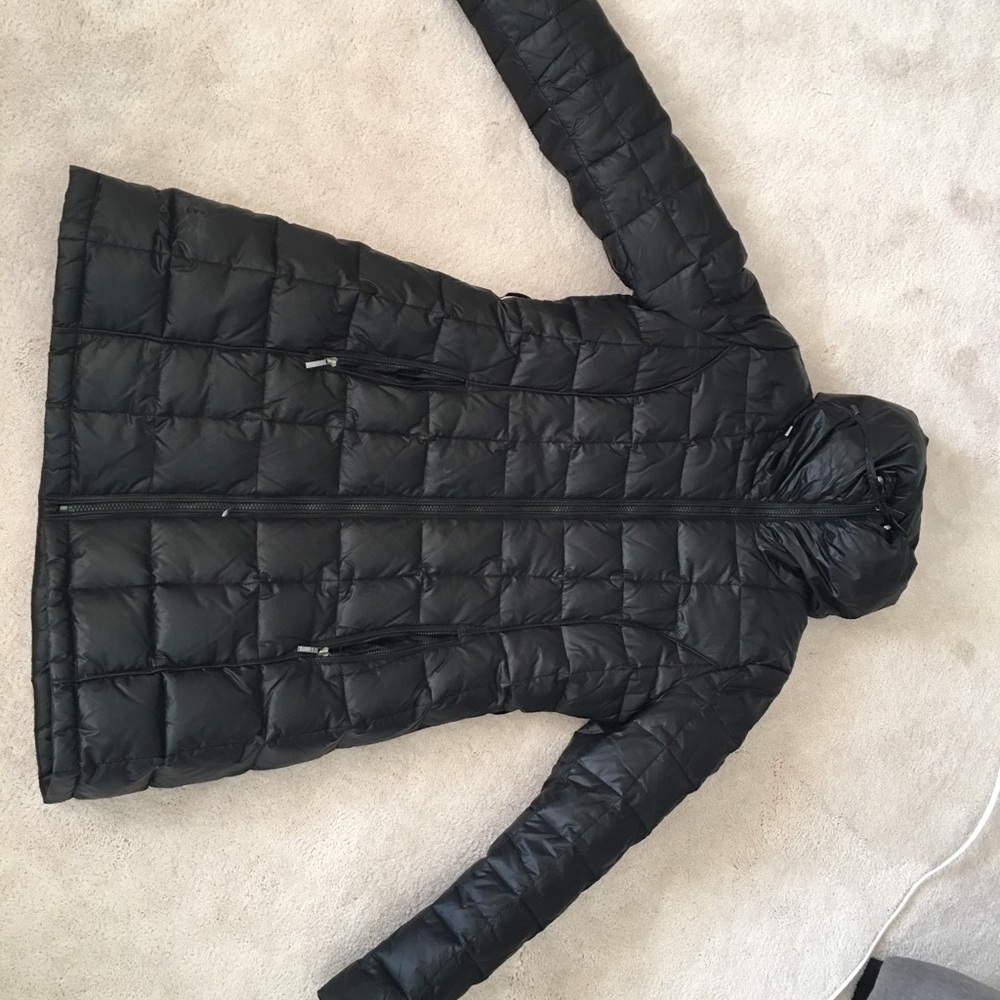 Black Puffy coat jacket by laundry shelli segal